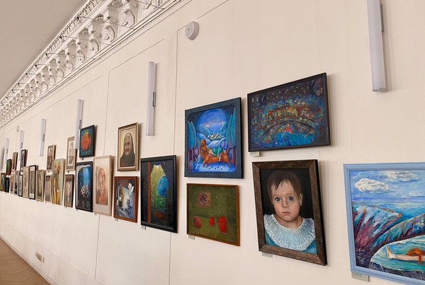 Выставка живописи и графики «Сказки о каждом»