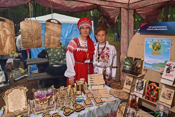 Международная ярмарка-фестиваль фольклора и ремесел «75 мастеровых»
