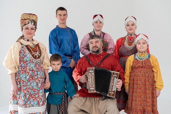 Всероссийский фестиваль семейного художественного творчества «Семья России»