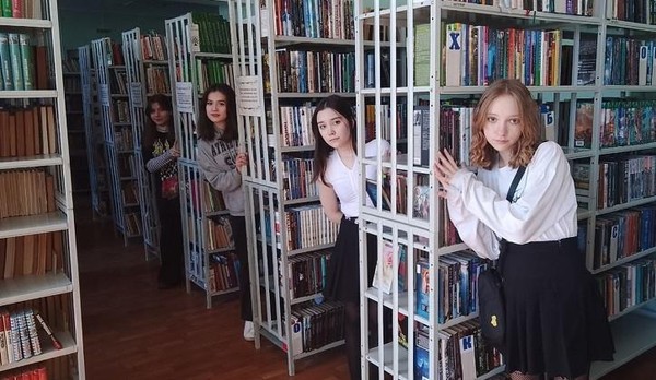 Театрализованная экскурсия по библиотеке – «Посети библиотеку, узнай мир»