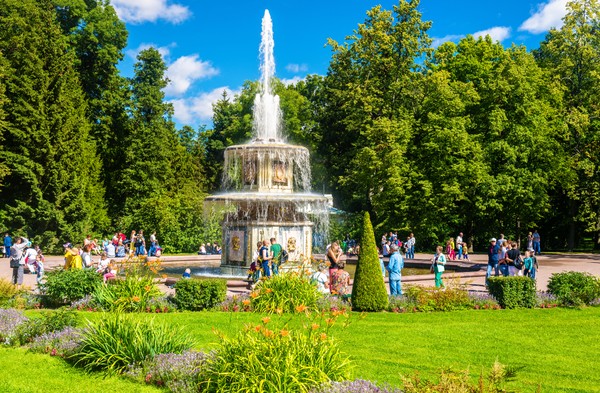 Парки и фонтаны Петергофа