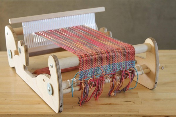 Мастер-класс «Текстильный браслет на ткацкой рамке»