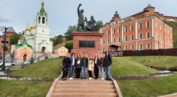 Экскурсия студентов ПХУ в Нижний Новгород