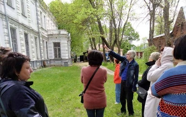 Программа «Иваново глазами художника: экскурсия по проспекту в усадьбу Полушина»