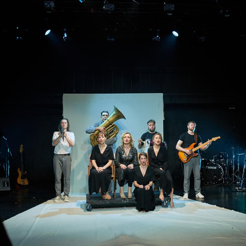 Виктор Маминов