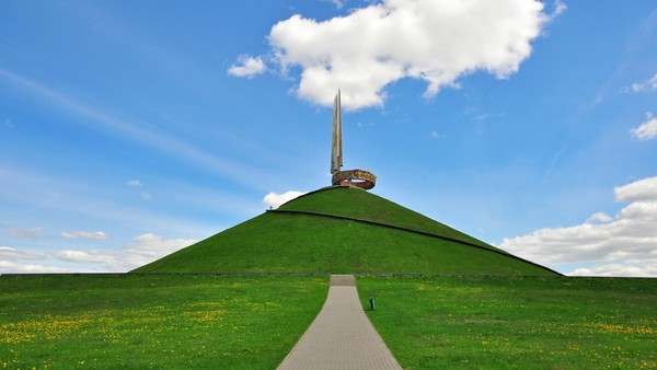 Курган Славы и Хатынь из Минска