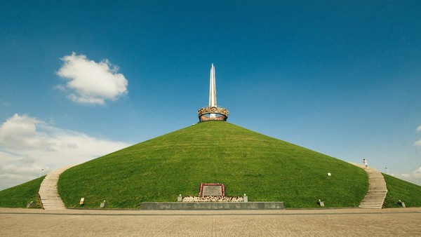 Линия Сталина и Курган Славы (на вашем автомобиле)