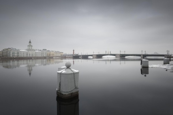 Выставка Александра ЕГРА «Петербург. Движение вне времени»