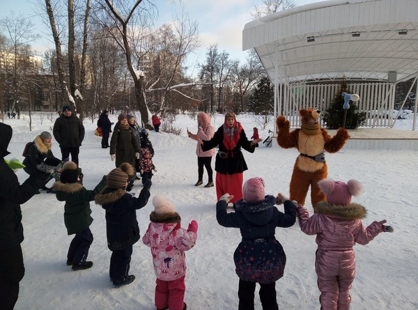 Познавательно-игровая программа для детей «Самый светлый день сегодня»