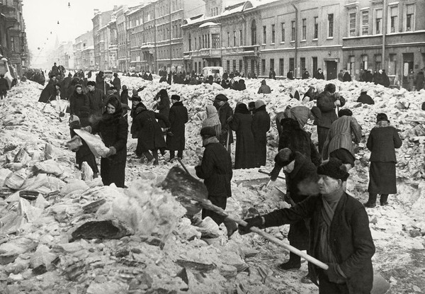 Спектакль «Мы должны рассказать...»