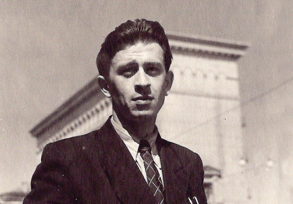 История экспоната «Сборник стихотворений А.В. Жигулина «Рельсы»