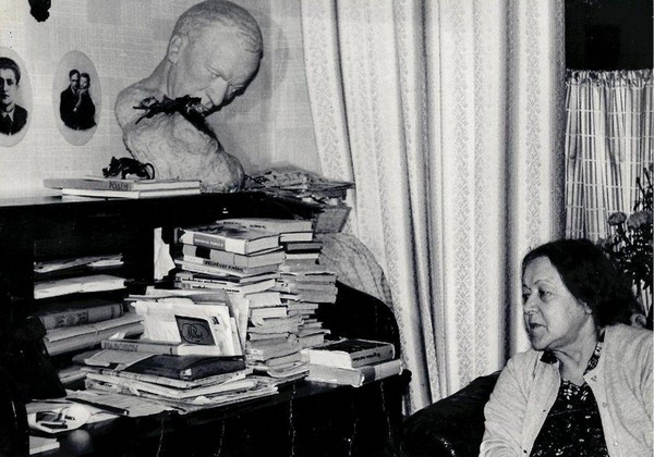 История экспоната «Фотография М.А. Платонова за рабочим столом писателя А.П. Платонова»