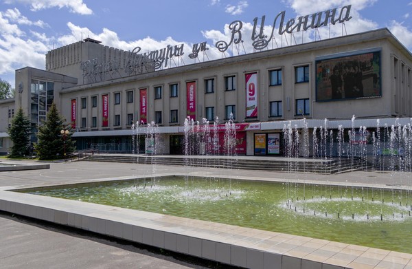 Благодарим и славим бабушек и дедушек