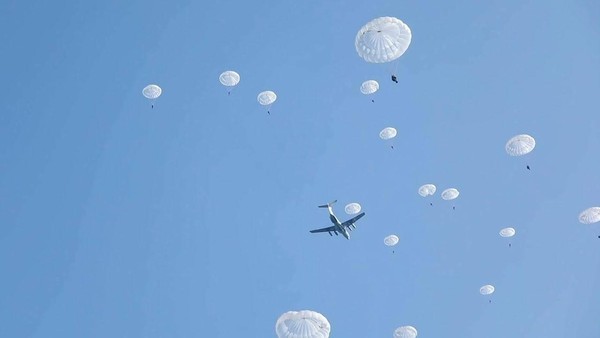 Интерактивная программа «Я десантник!»
