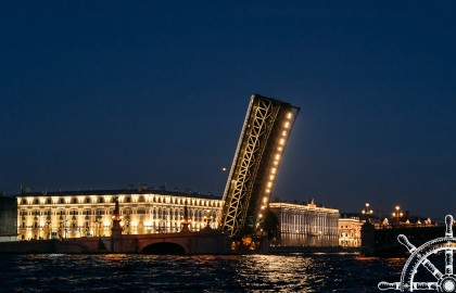 Четыре разводных моста – ночная прогулка через порт к мостам ночного Петербурга