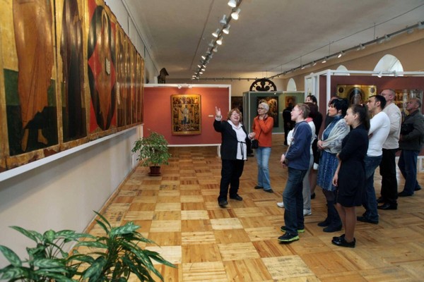Экскурсия по экспозиции «Иконы Ярославля XVI–XVIII веков»