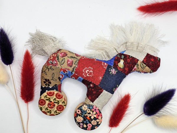 Мастер-класс «Лоскутная лошадка»