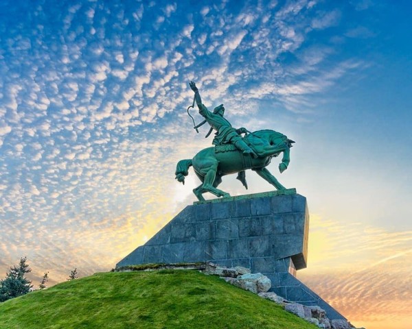 «Дню республики посвящается!»