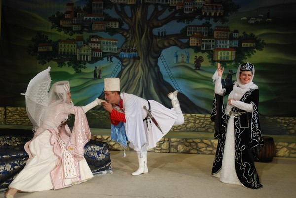 Спектакль «Ханума»