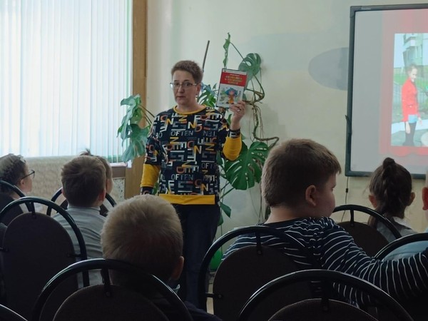 Литературно-музыкальная гостиная «С любовью в сердце. Сергей Есенин»