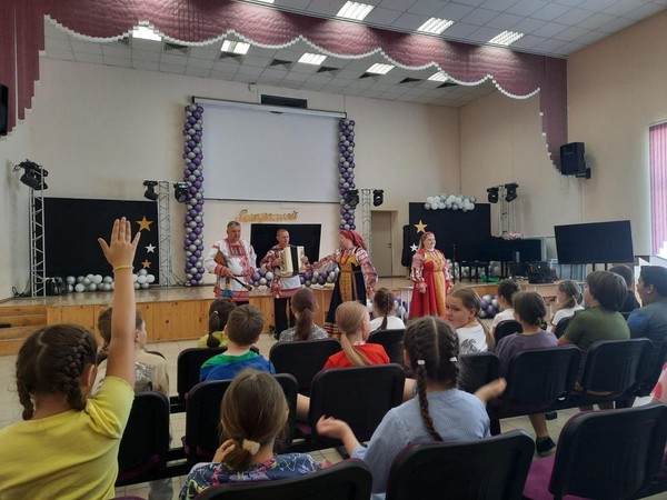 Фольклорные посиделки «Покров Батюшка»