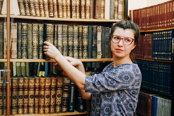 Презентация выставки «Проводники эпохи: журналы-юбиляры XIX века»