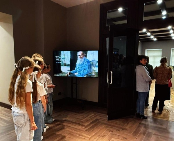 Экскурсия по выставке «Толстой как блогер»