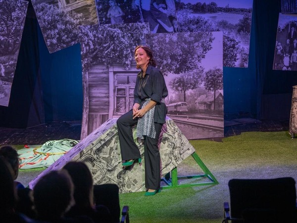 Спектакль «День рождения мамы»