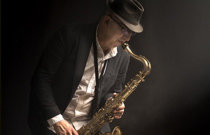 Осенний саксофон Александра Красоткина