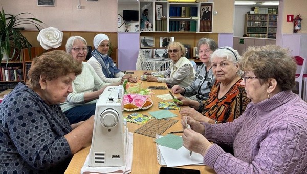 «Урок кройки и шитья»