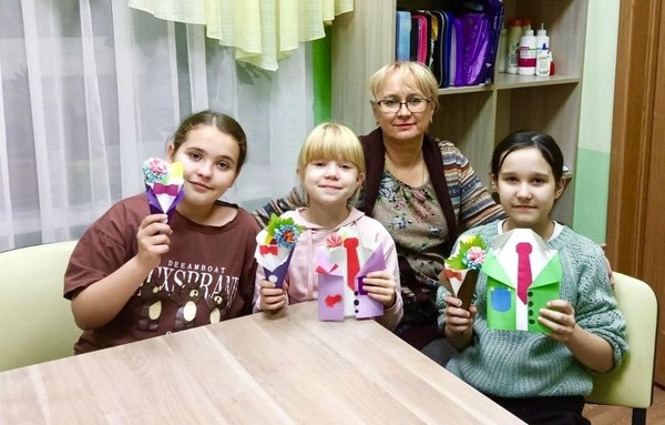 Мастер-класс «Мой папа самый, самый...», посвящённый Дню отца