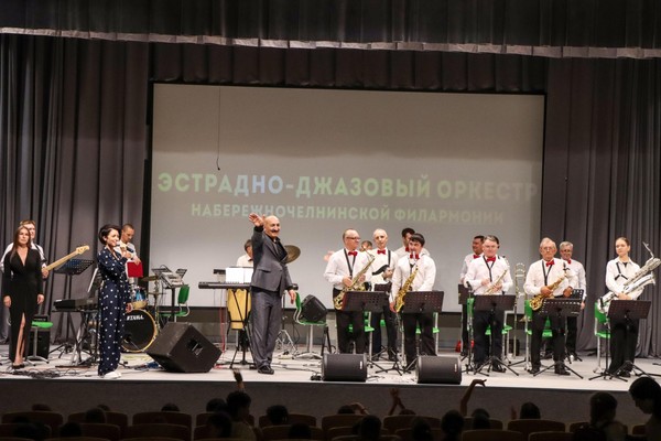 О родине, о мужестве, о славе... (ЦО №16)