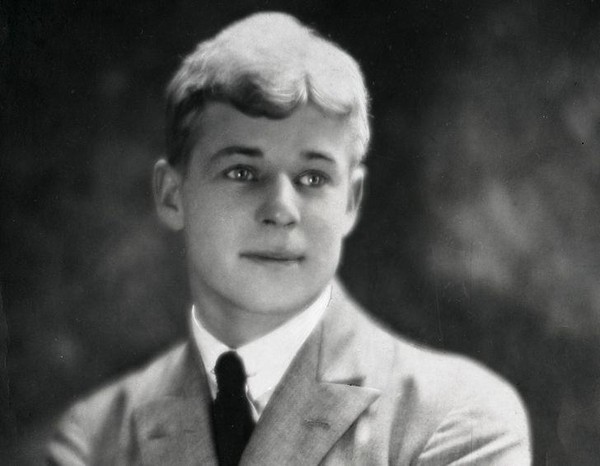 Лекция «Кавказский вояж Сергея Есенина. К 130-летию со дня рождения поэта»