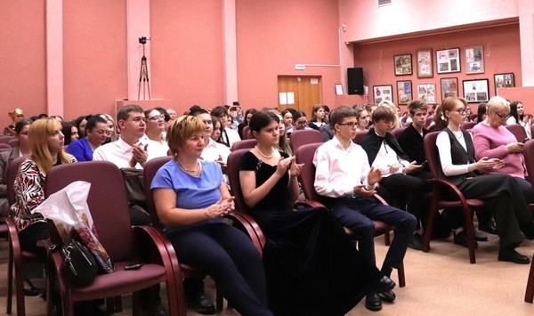 Городской конкурс художественной декламации «Во весь голос»