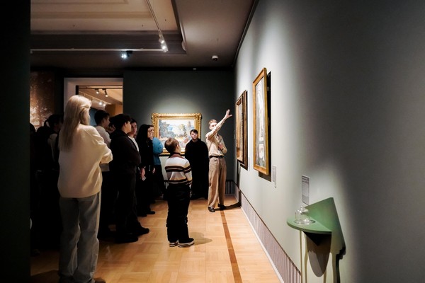 Семейная программа по выставке «Юсуповы. Роскошь сквозь века»