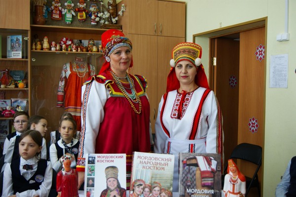 «Мордовский орнамент: погружение в культурное наследие»: познавательный час