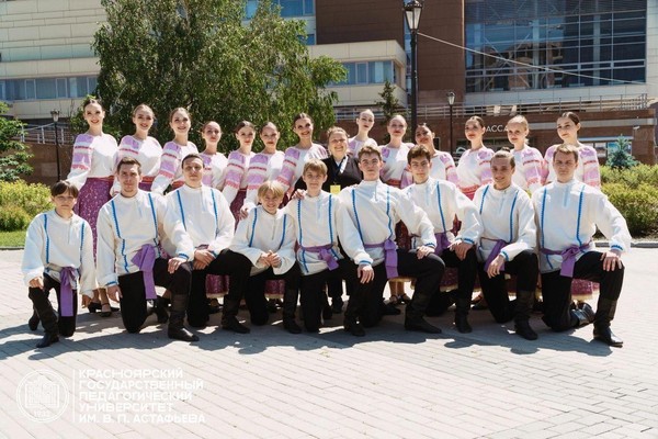 Концертная программа «Ты неси меня, река...»