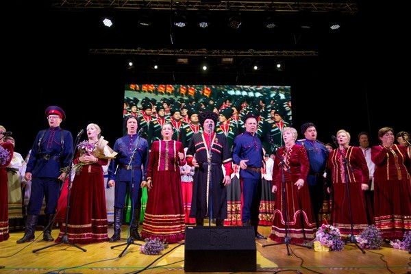 Концерт народного ансамбля фольклорной казачьей песни «Звонница»