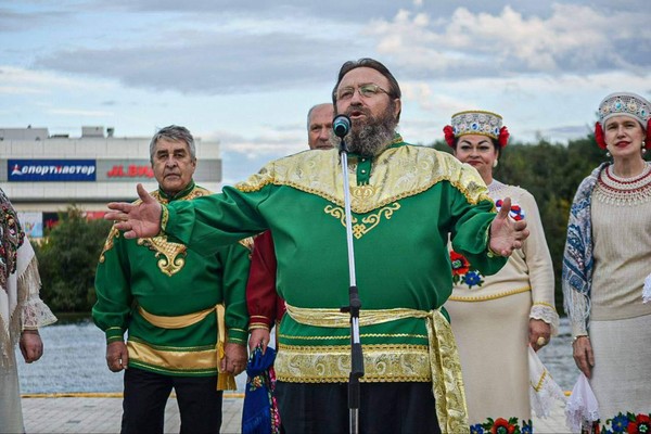 Литературно-музыкальная композиция «Я Русь родную не оставлю»