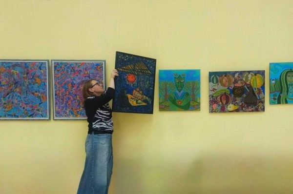 Выставка Марии Сухоруковой