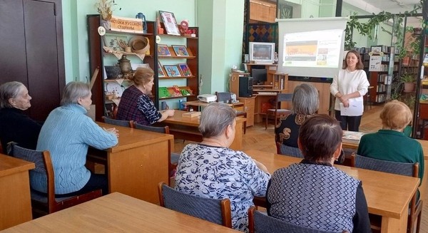 Литературное кафе «Закружила осень золотая»