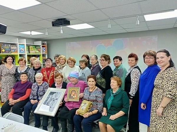 Литературно-музыкальная программа «Возраст осени прекрасной»