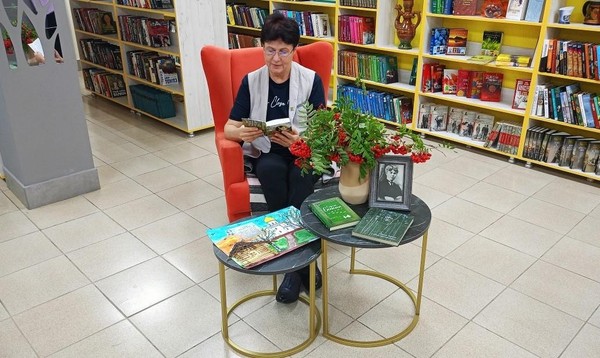 «Живи и пой моя строка»