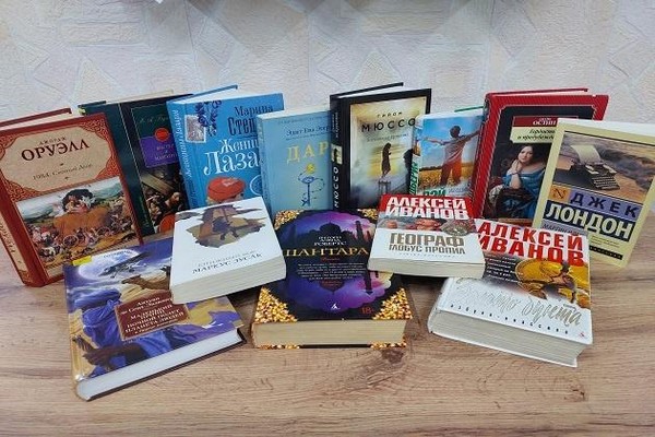 «Бестселлеры века»