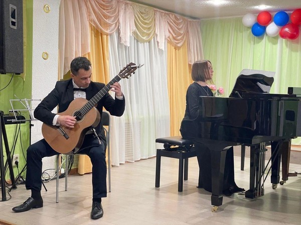 Мастер-класс «Базовая техника искусства игры на гитаре»