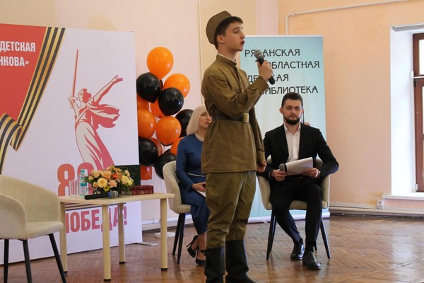 Поэтический спектакль «Нет, память сердца не остынет» к 100-летию Б. Жаворонкова