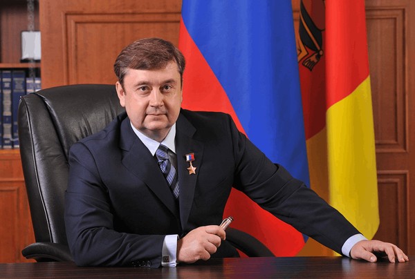 Тематическая беседа «Герой России А. В. Шевелёв»