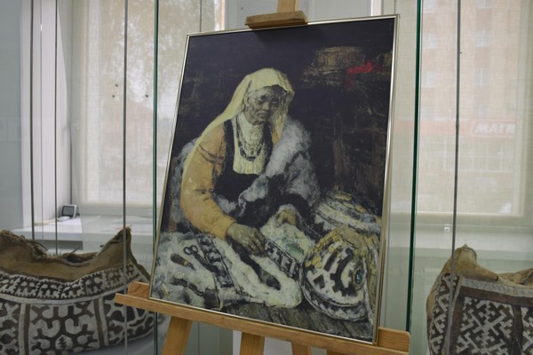 Выставка «Рукодельные сумки обско-угорских мастериц»