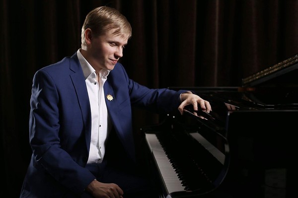 Константин Хазанович и Анастасия Сазонова