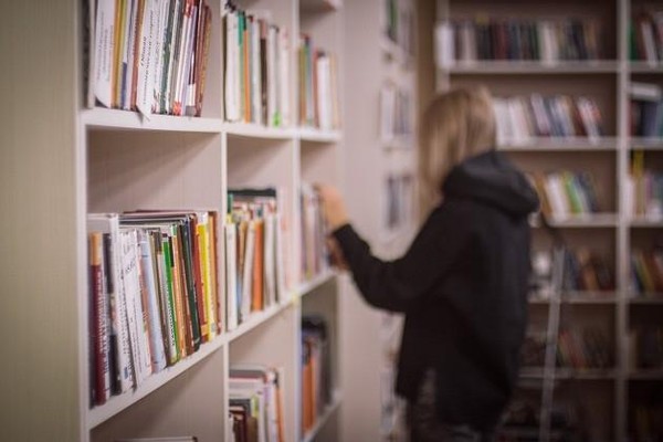 Наследие Короля футбола: выставка, посвященная Пеле в главной библиотеке Хакасии